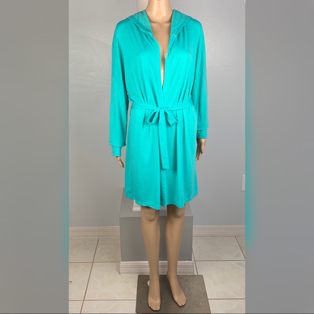 XHILARATION S/M Small Medium Turquoise Bath Robe
